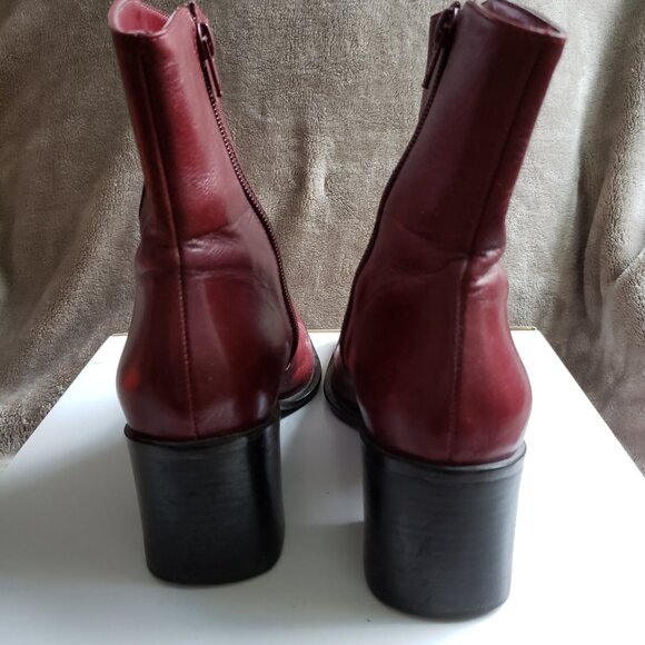 EUC - Artura Chiang Red Wine Ankle Boots (7.5 M) - Picture 6 of 10